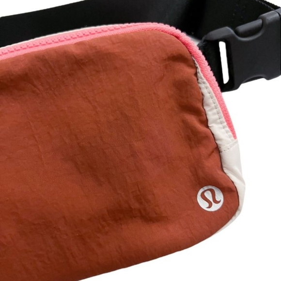 Lululemon Everywhere Belt Bag Dark Terracotta White Opal Crossbody Belt Bag - Picture 10 of 16